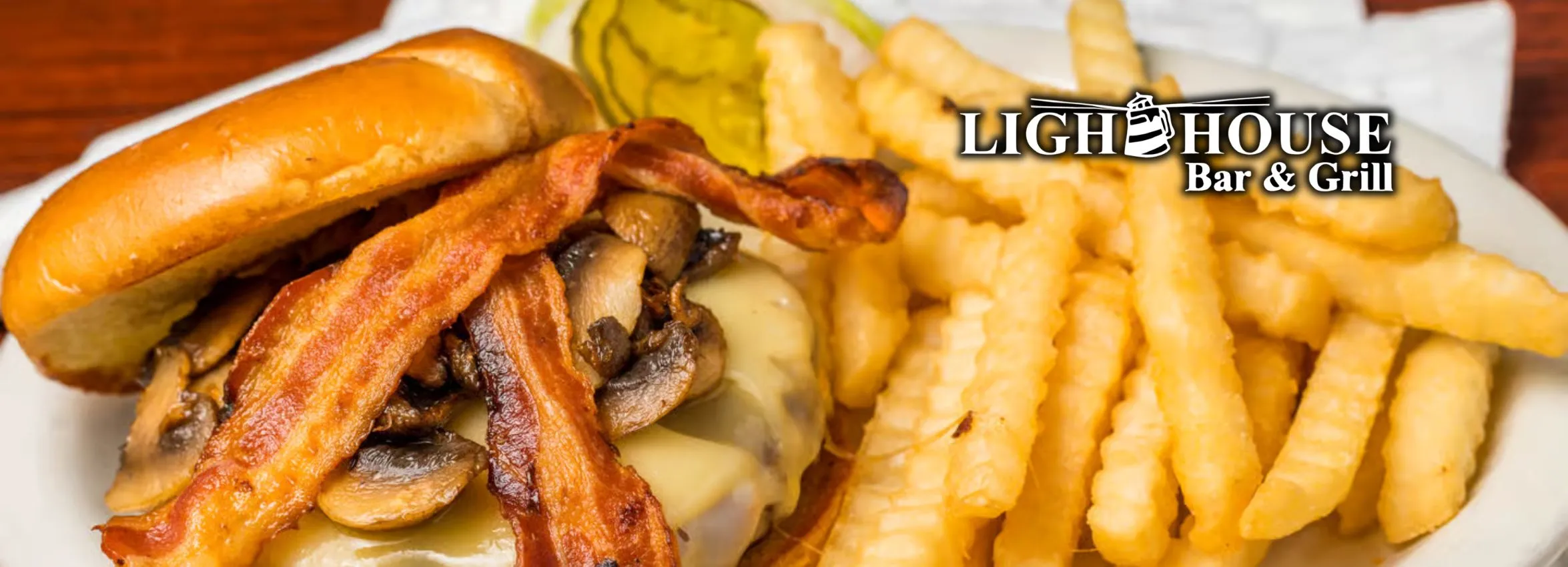 Lighthouse-Bar-and-Grill_Desktop_NE